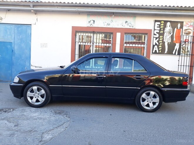Mercedes C 230 1999, 176,000 km - 2.3 l - Bakı