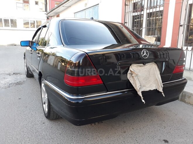 Mercedes C 230 1999, 176,000 km - 2.3 l - Bakı