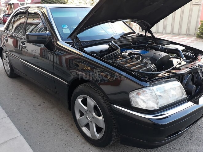 Mercedes C 230 1999, 176,000 km - 2.3 l - Bakı
