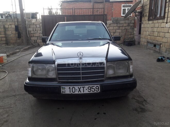 Mercedes E 220 1990, 280,000 km - 2.2 л - Cəlilabad