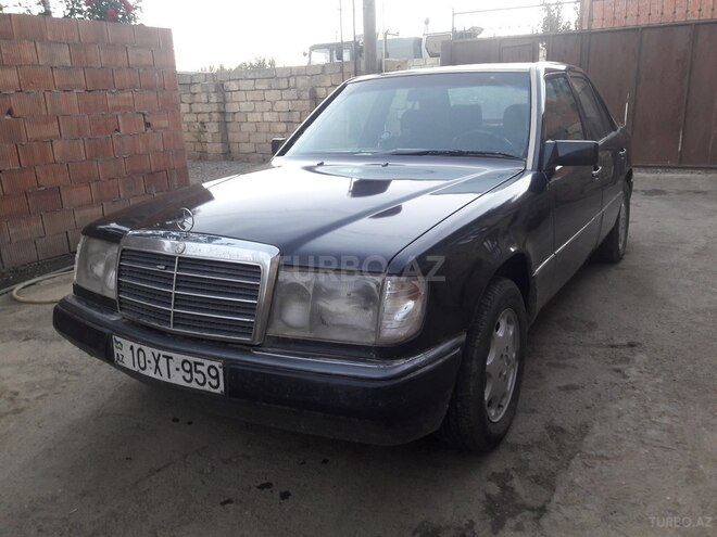 Mercedes E 220 1990, 280,000 km - 2.2 л - Cəlilabad