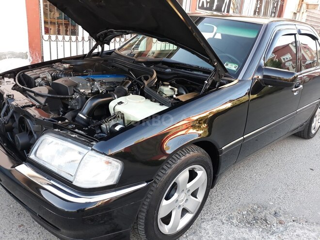 Mercedes C 230 1999, 176,000 km - 2.3 l - Bakı