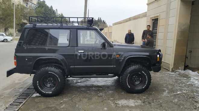 Nissan Patrol 1989, 189,721 km - 4.2 л - Sumqayıt