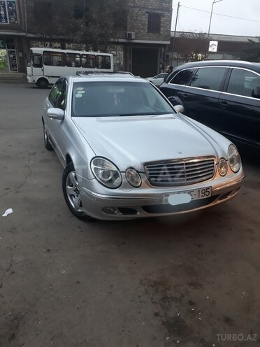 Mercedes E 240 2002, 260,000 km - 2.6 л - Gəncə