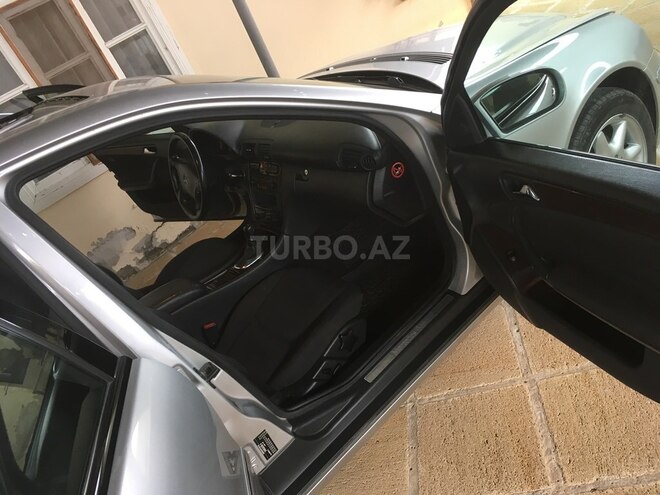 Mercedes C 240 2001, 143,408 km - 2.6 l - Şirvan