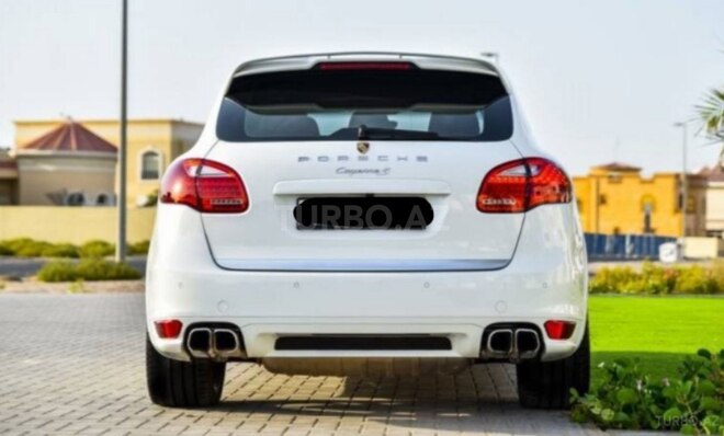 Porsche Cayenne S 2011, 129,000 km - 4.8 л - Bakı