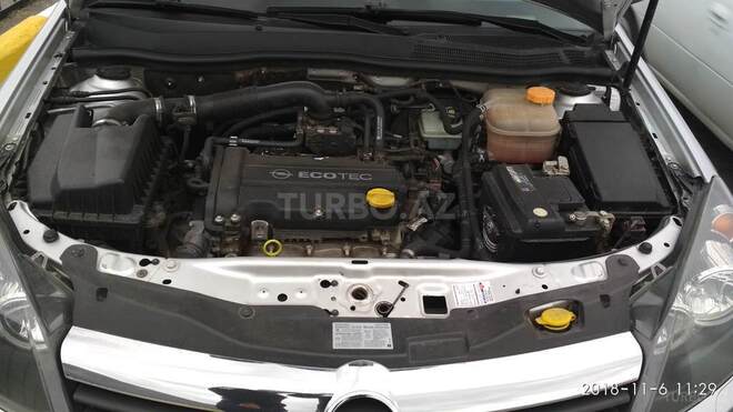 Opel Astra 2005, 300,020 km - 1.4 l - Şəki
