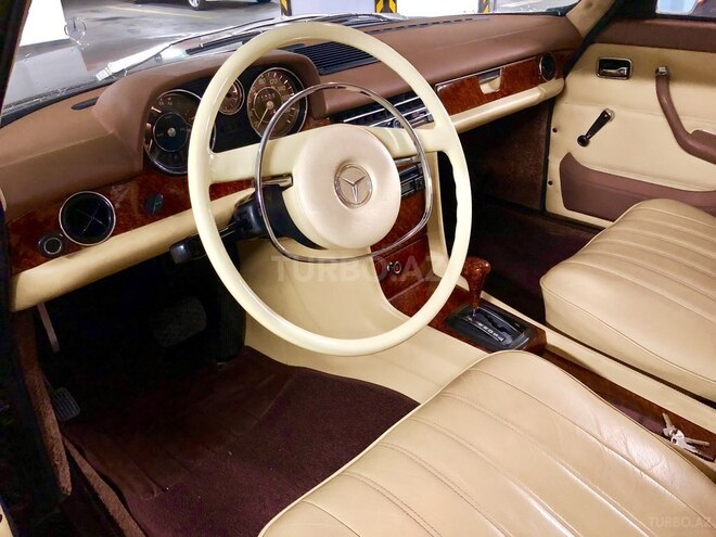 Mercedes 200 1975, 72,000 km - 2.0 l - Bakı