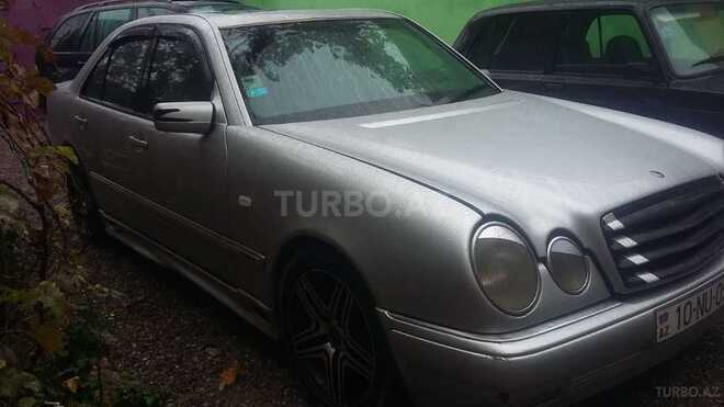 Mercedes E 300 1998, 235,960 km - 0.3 л - Bakı