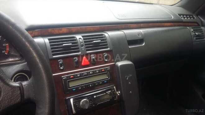 Mercedes E 300 1998, 235,960 km - 0.3 л - Bakı