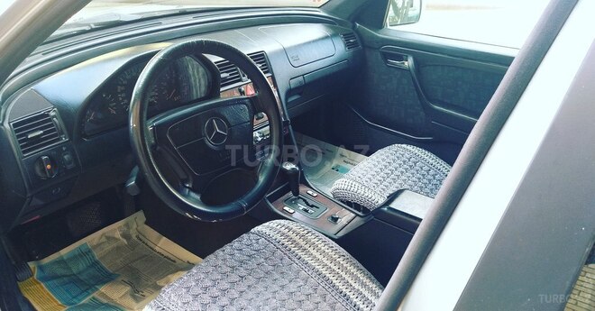Mercedes C 180 1995, 346,853 km - 1.8 л - Şirvan