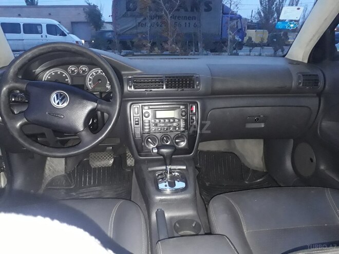Volkswagen Passat 2004, 158,650 km - 1.8 l - Sumqayıt