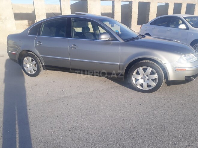Volkswagen Passat 2004, 158,650 km - 1.8 l - Sumqayıt