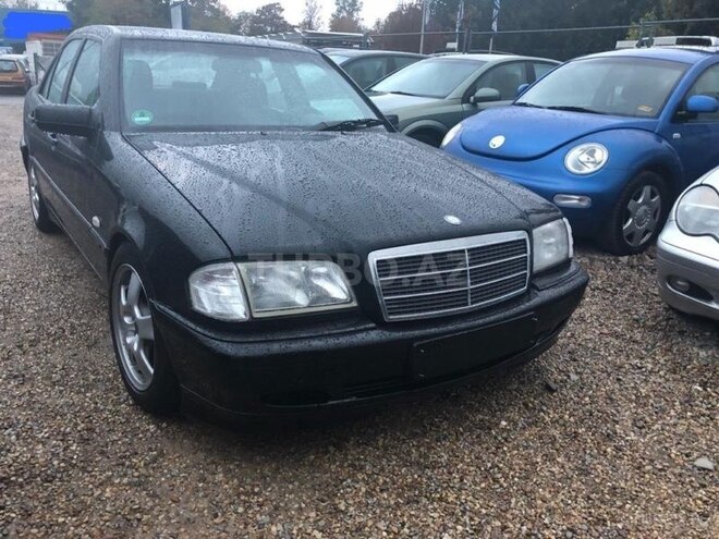 Mercedes C 180 1999, 301,000 km - 1.8 l - Yevlax