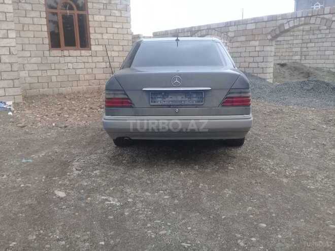 Mercedes E 220 1994, 297,122 km - 2.2 l - Lənkəran