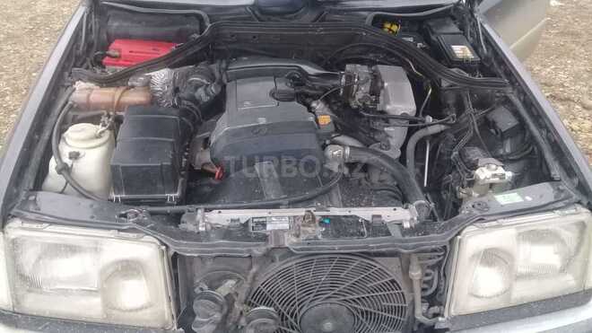 Mercedes E 220 1994, 297,122 km - 2.2 l - Lənkəran