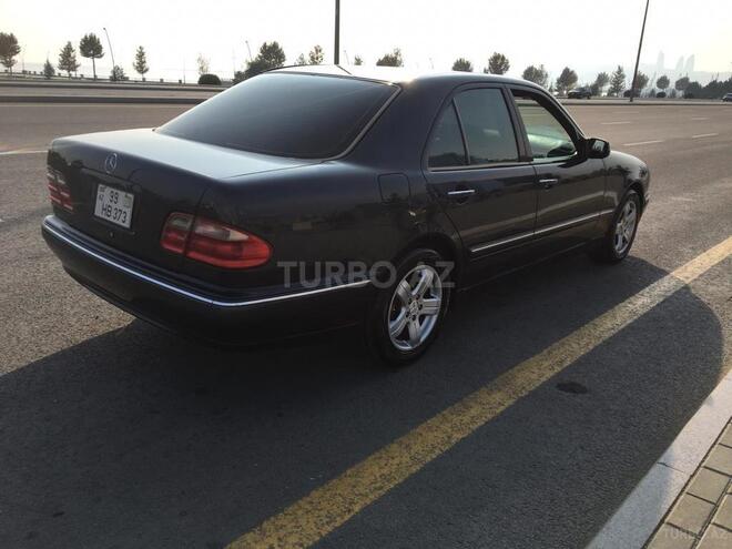 Mercedes E 240 2000, 257,000 km - 2.4 л - Bakı