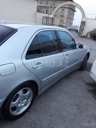 Mercedes E 270 2000, 400,000 km - 2.7 l - Bakı