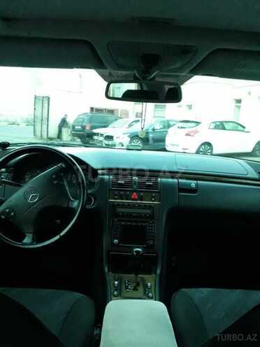 Mercedes E 270 2000, 400,000 km - 2.7 l - Bakı