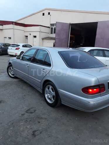 Mercedes E 270 2000, 400,000 km - 2.7 l - Bakı