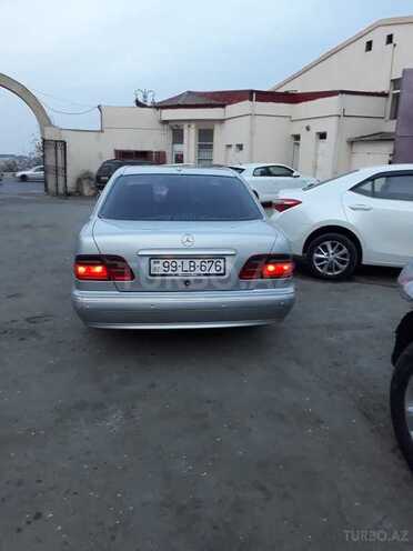 Mercedes E 270 2000, 400,000 km - 2.7 l - Bakı