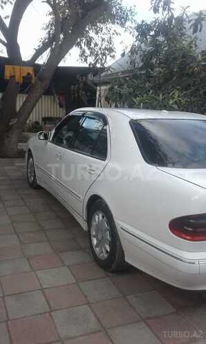 Mercedes E 220 2001, 59,000 km - 0.3 l - Ağcabədi