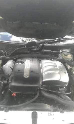 Mercedes E 220 2001, 59,000 km - 0.3 l - Ağcabədi