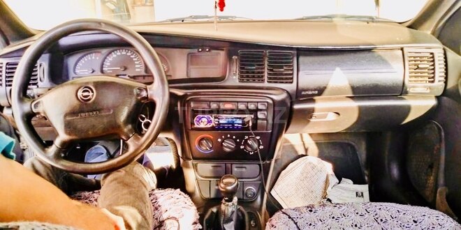 Opel Vectra 1997, 266,000 km - 1.6 l - Bakı