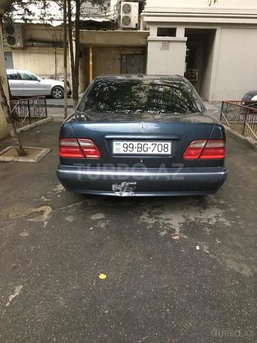 Mercedes E 270 2001, 340,000 km - 2.7 л - Bakı
