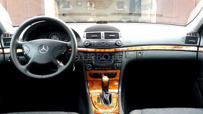 Mercedes E 240 2002, 170,000 km - 2.4 л - Bakı