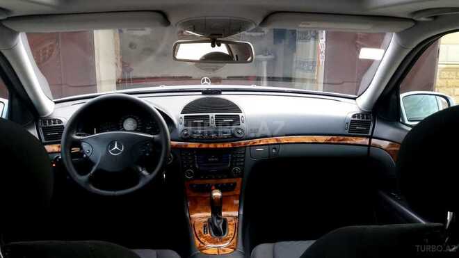 Mercedes E 240 2002, 170,000 km - 2.4 л - Bakı