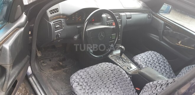 Mercedes E 240 1998, 235,000 km - 2.4 l - Bakı