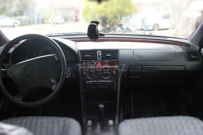 Mercedes C 180 1995, 269,295 km - 1.8 l - Bakı