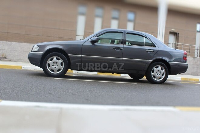 Mercedes C 180 1995, 269,295 km - 1.8 l - Bakı