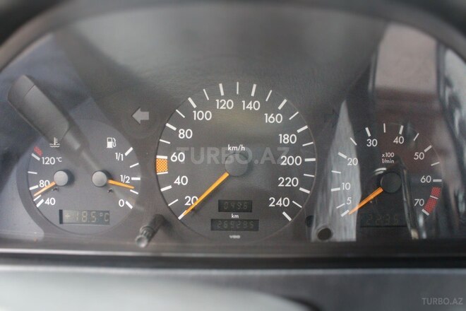 Mercedes C 180 1995, 269,295 km - 1.8 l - Bakı