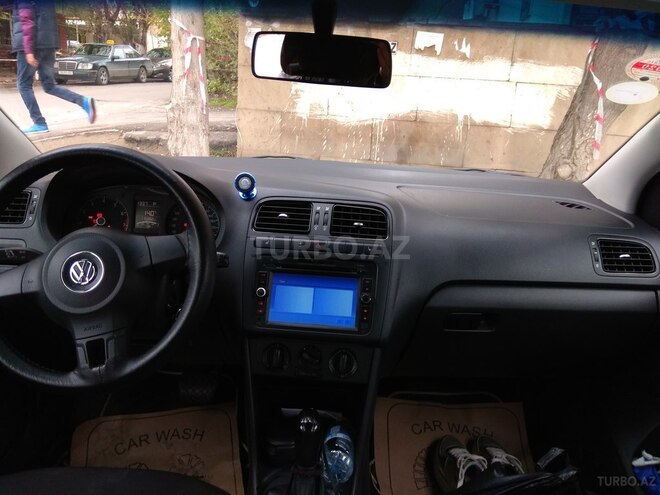 Volkswagen Polo 2015, 113,521 km - 1.6 l - Bakı