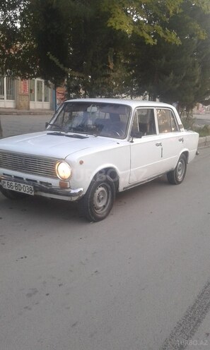 LADA (VAZ) 21011 1976, 540,000 km - 1.5 л - Yevlax