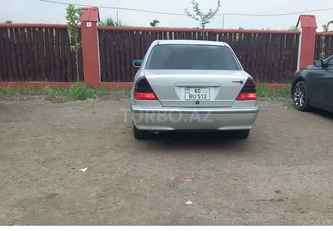 Mercedes C 180 1999, 300,000 km - 1.8 л - Tovuz