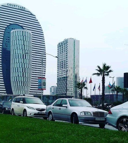 Mercedes C 180 1999, 300,000 km - 1.8 л - Tovuz