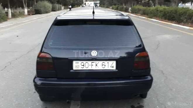 Volkswagen Golf 1997, 24,563 km - 2.0 l - Sumqayıt