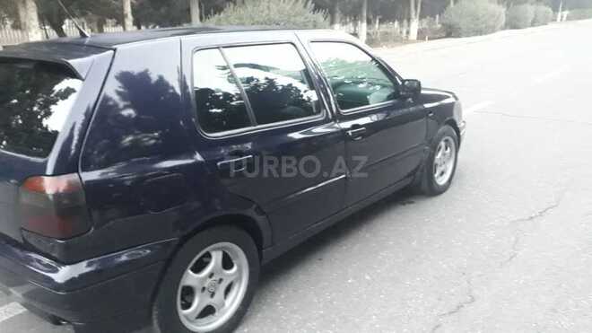 Volkswagen Golf 1997, 24,563 km - 2.0 l - Sumqayıt