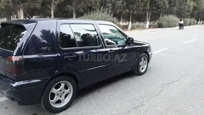 Volkswagen Golf 1997, 24,563 km - 2.0 l - Sumqayıt