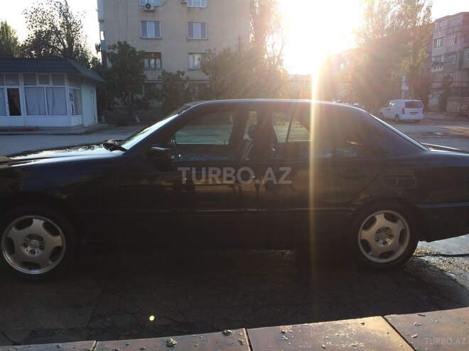 Mercedes C 280 1997, 256,000 km - 2.8 l - Sumqayıt