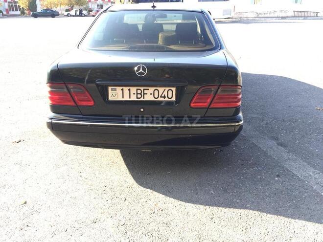 Mercedes E 240 2000, 27,525 km - 2.6 l - Bakı