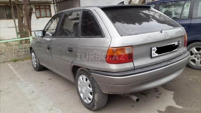 Opel Astra 1994, 225,000 km - 1.4 л - Bakı