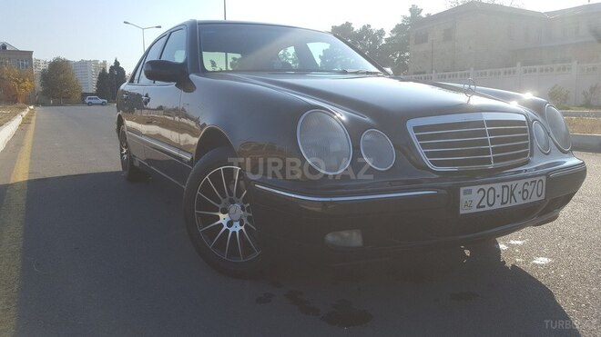 Mercedes E 240 1999, 275,577 km - 2.4 l - Gəncə