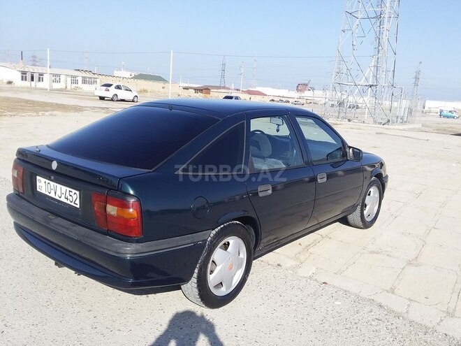 Opel Vectra 1995, 225,000 km - 2.0 l - Bakı