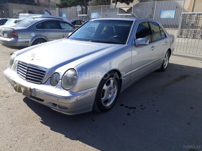 Mercedes E 220 2000, 483,560 km - 2.2 л - Bakı