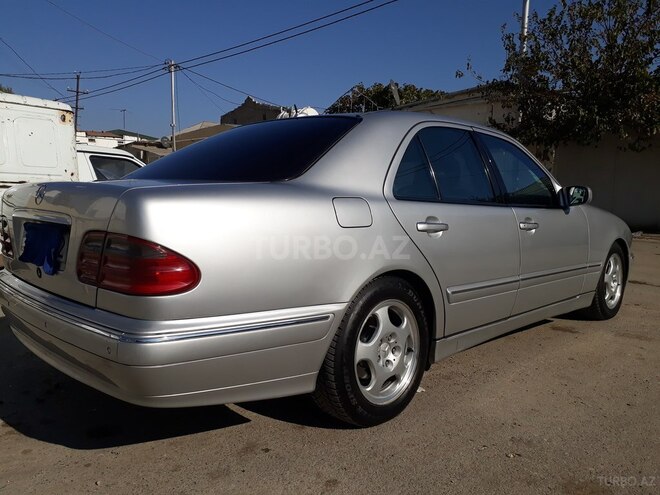 Mercedes E 220 2000, 483,560 km - 2.2 л - Bakı