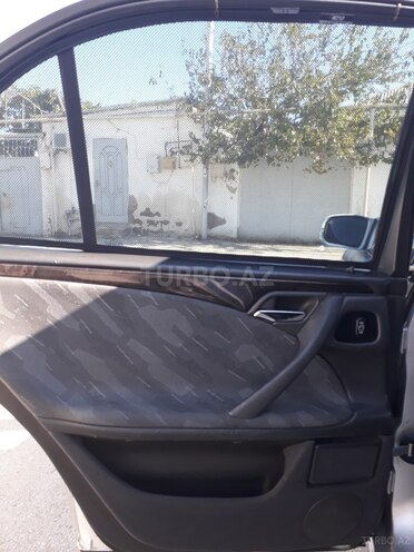 Mercedes E 220 2000, 483,560 km - 2.2 л - Bakı